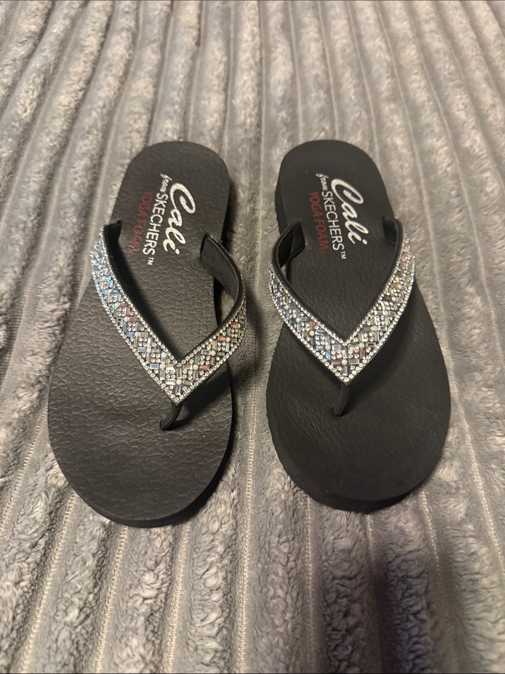 Skechers Black Flip Sandals with Multi-Tone Jeweled Straps